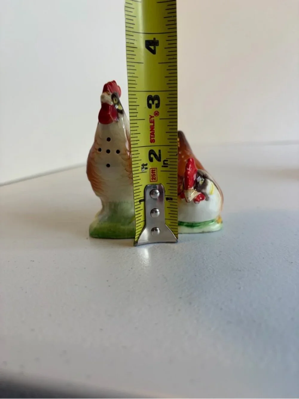 Vintage Rooster Chicken Hen Salt and Pepper shakers Kitsch kitchen Farmhouse 60s